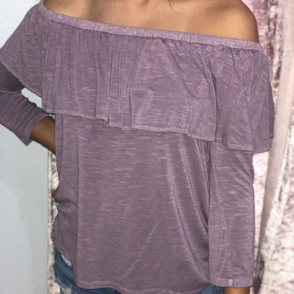 Off the shoulder American eagle top
